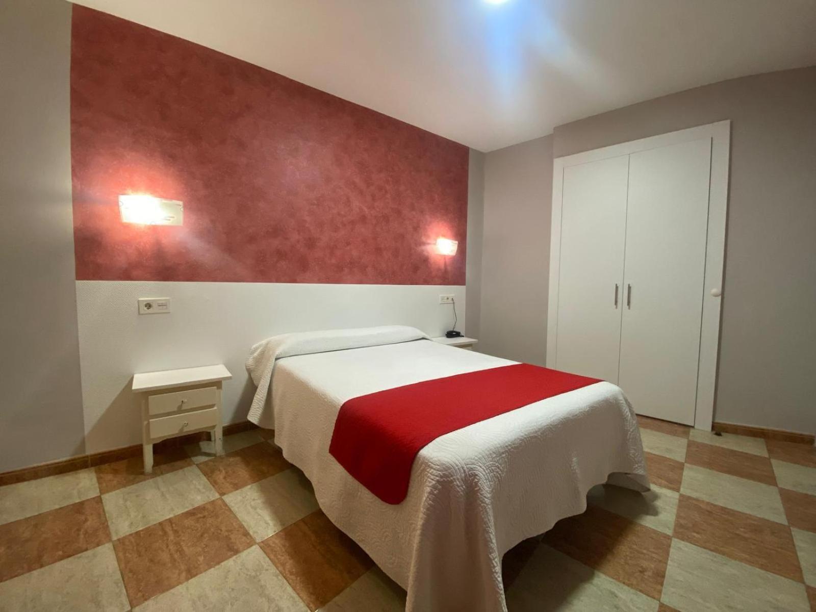 Hostal Sonia Granada Bagian luar foto