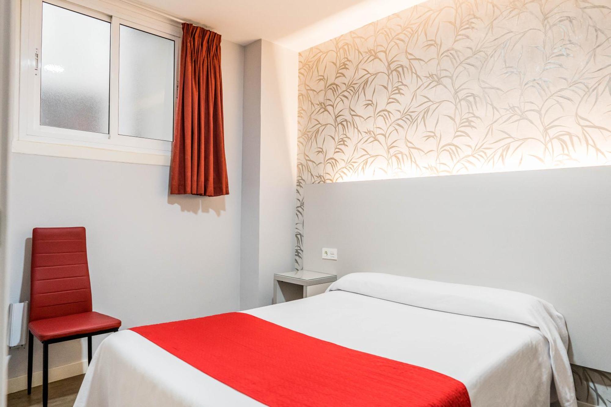 Hostal Sonia Granada Bagian luar foto