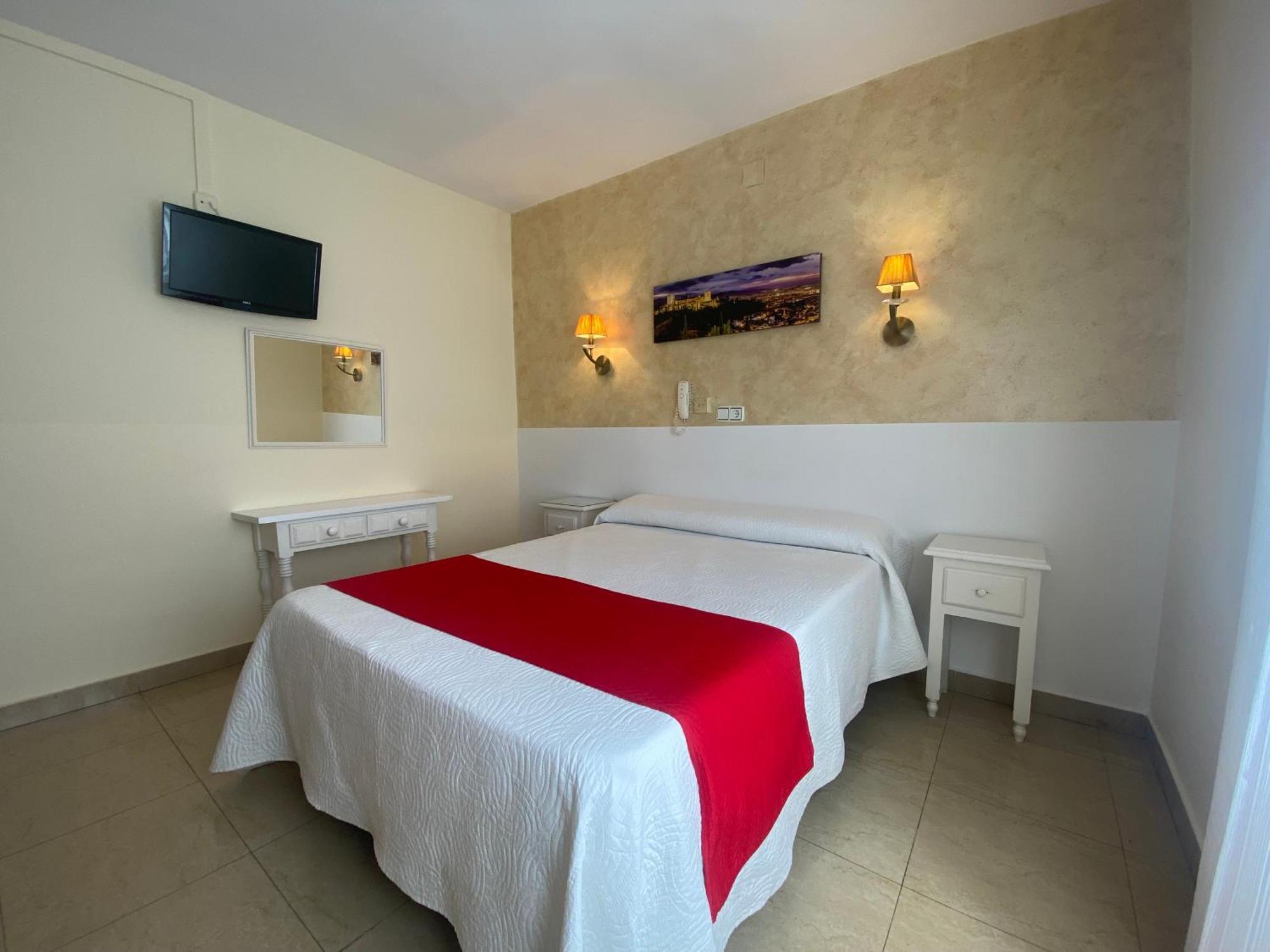 Hostal Sonia Granada Bagian luar foto